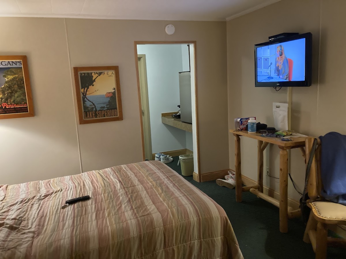 The Driftwood Motel Restaurant & Sports Bar Rooms 4