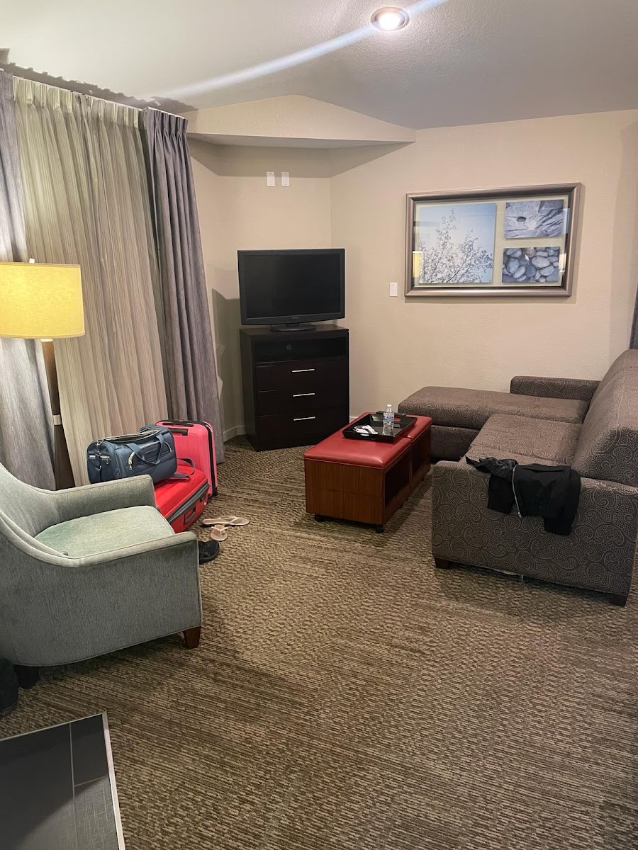 Sonesta ES Suites Chatsworth Rooms 4