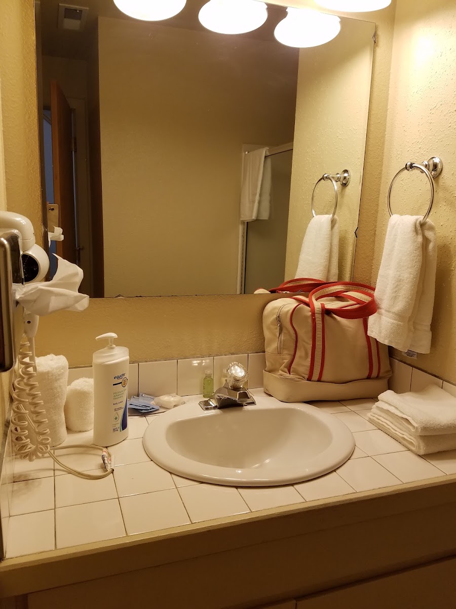 Belknap Hot Springs, Lodge and Gardens. Rooms 5