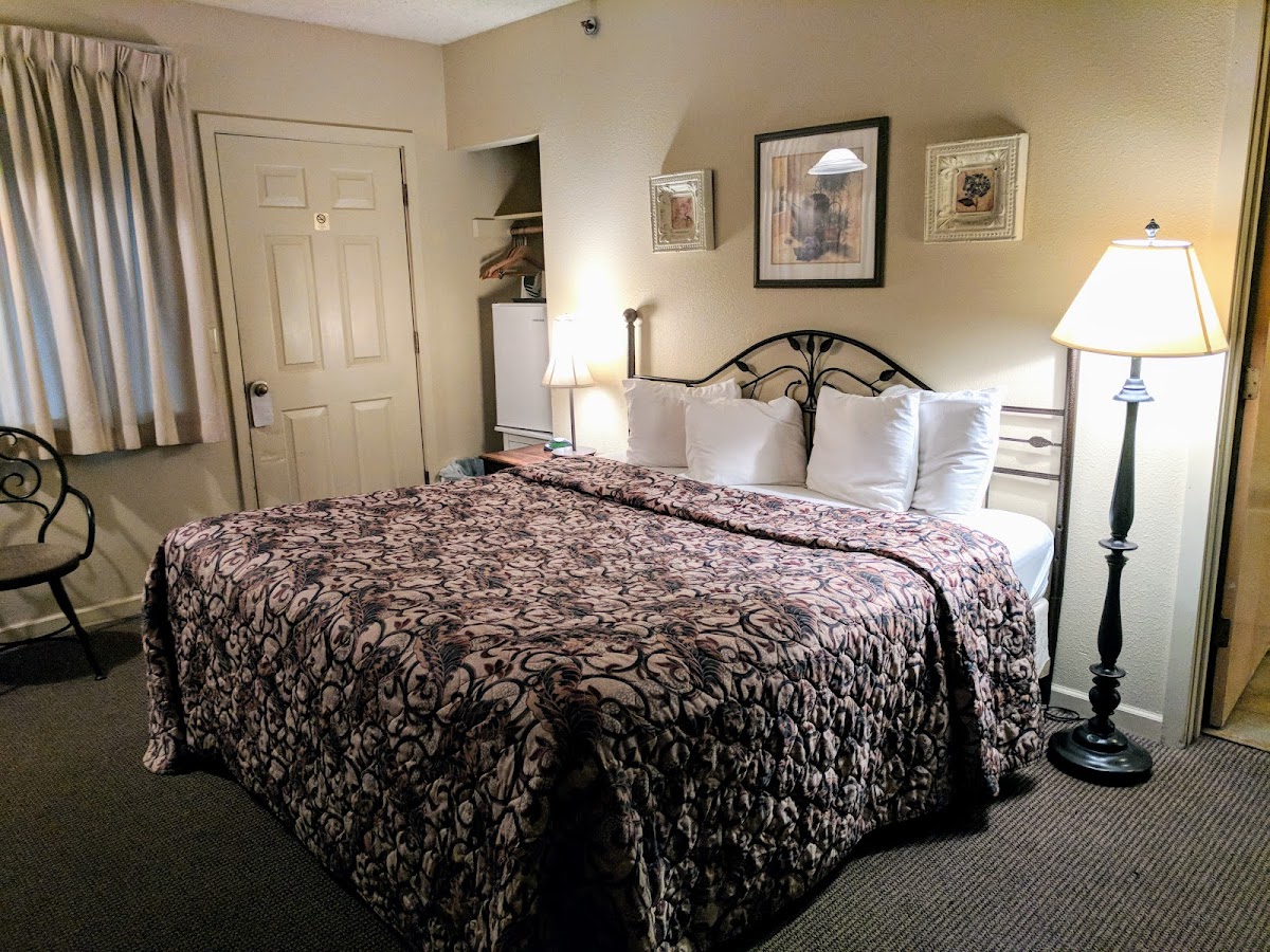 Belknap Hot Springs, Lodge and Gardens. All 4
