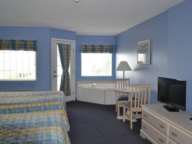 South Beach Resort Hotel Rooms 3