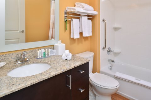 TownePlace Suites by Marriott Detroit Commerce Rooms 1