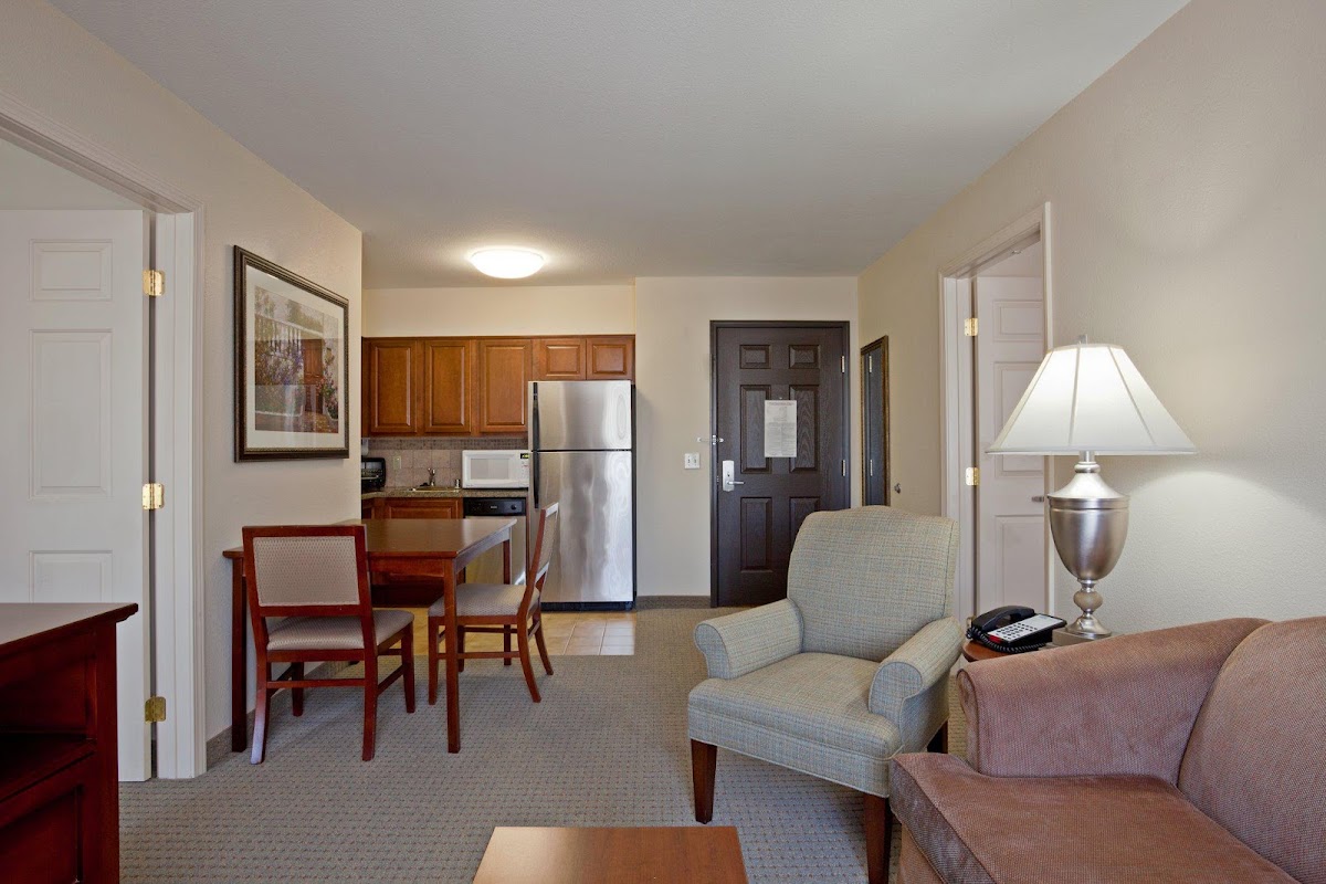 Staybridge Suites Palmdale by IHG Rooms 3