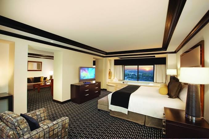 Ameristar Casino Resort Spa St. Charles Rooms 3