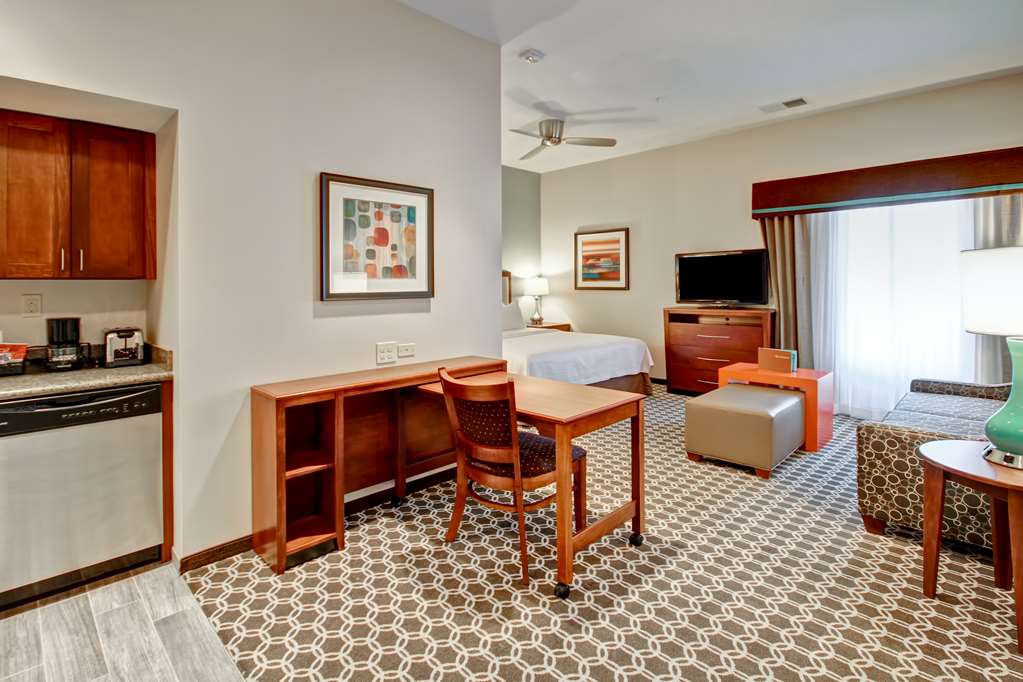 Homewood Suites by Hilton Greeley Rooms 4