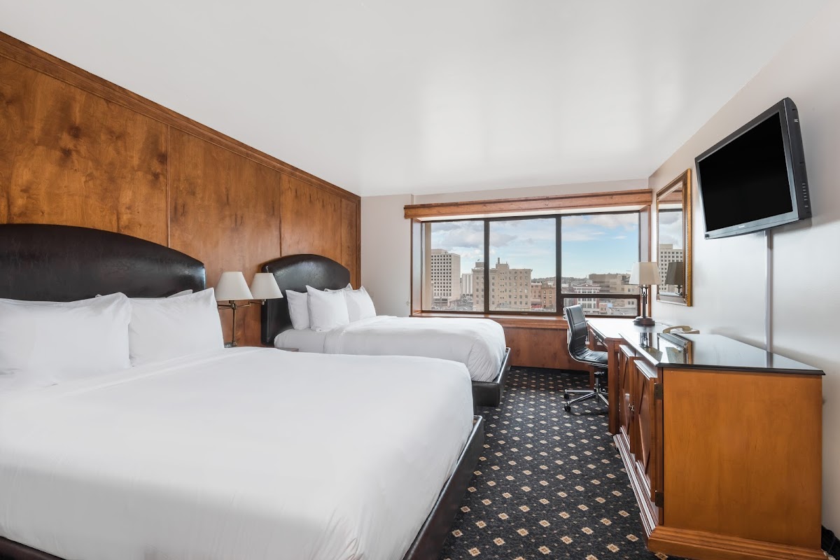 The Antlers, A Wyndham Hotel All 5