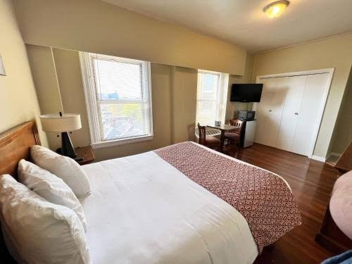 Lenox Hotel & Suites All 5